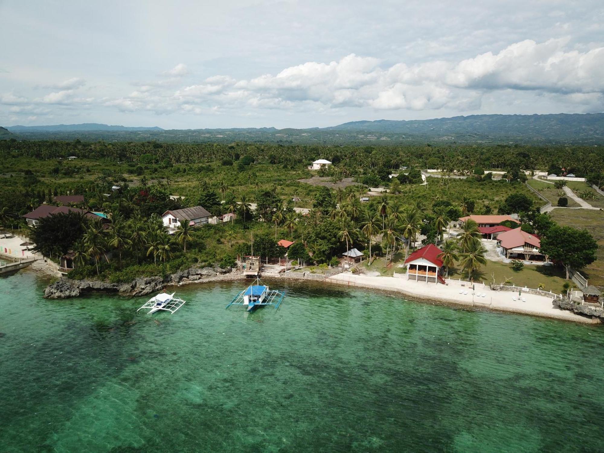 Tauig Beach Resort Moalboal Exterior foto