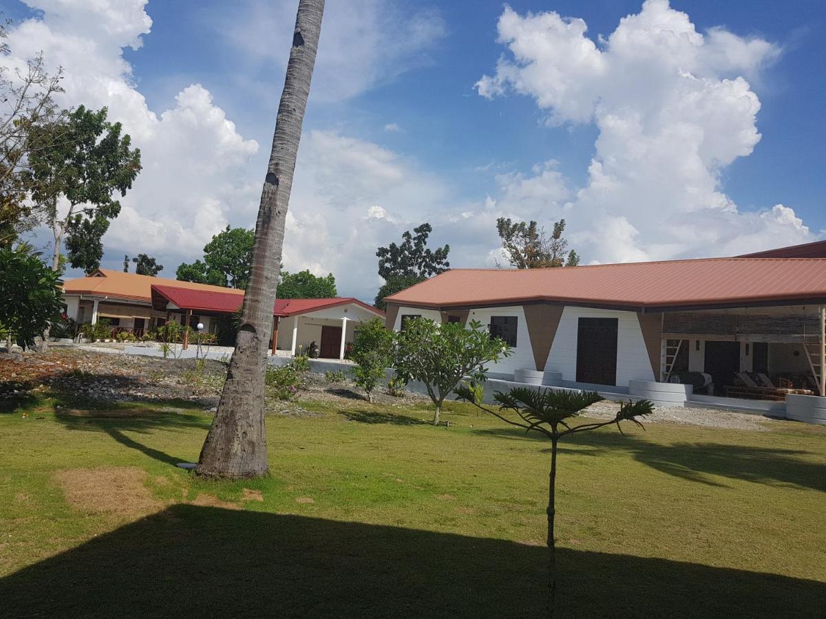 Tauig Beach Resort Moalboal Exterior foto