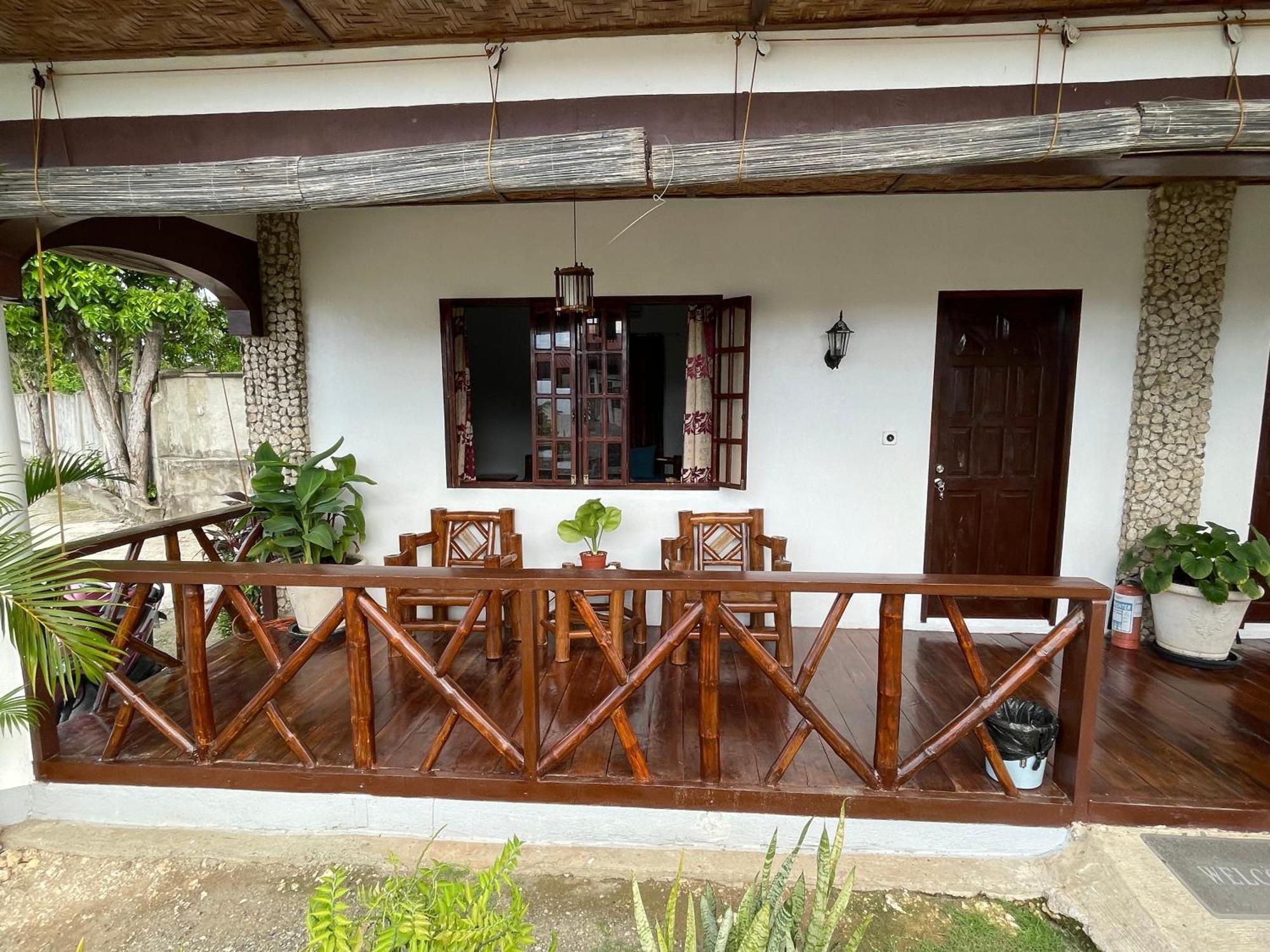 Tauig Beach Resort Moalboal Exterior foto