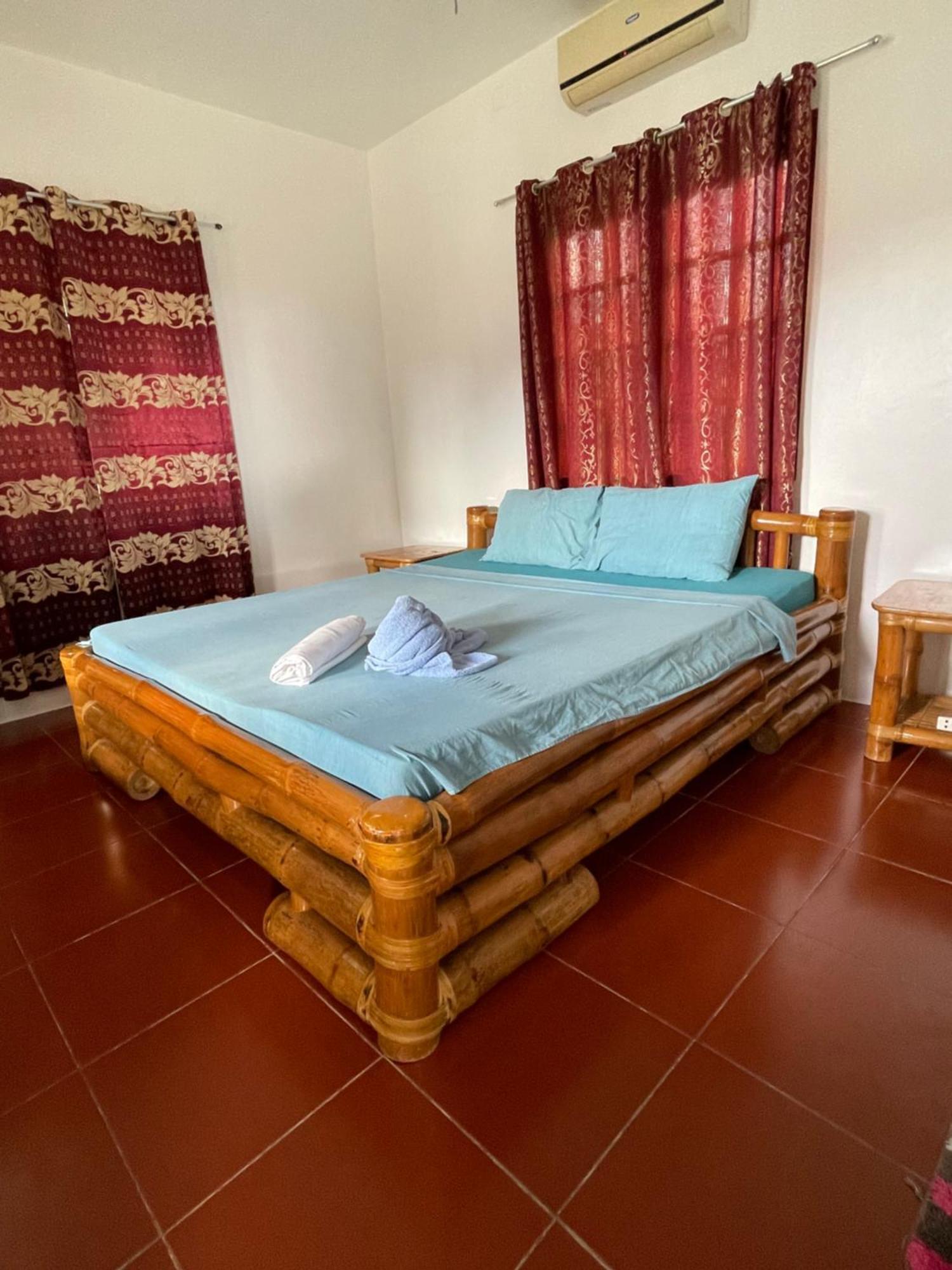 Tauig Beach Resort Moalboal Exterior foto